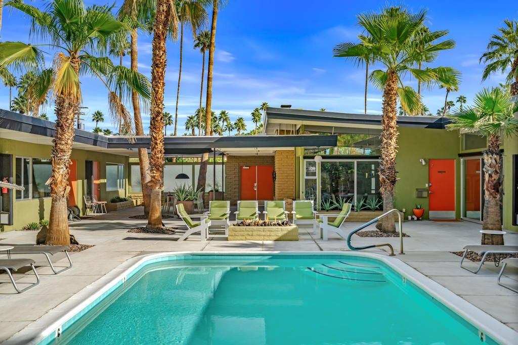 1611 S Calle Palo Fierro # 4, Palm Springs