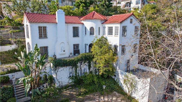 2329 N Edgemont, Los Angeles