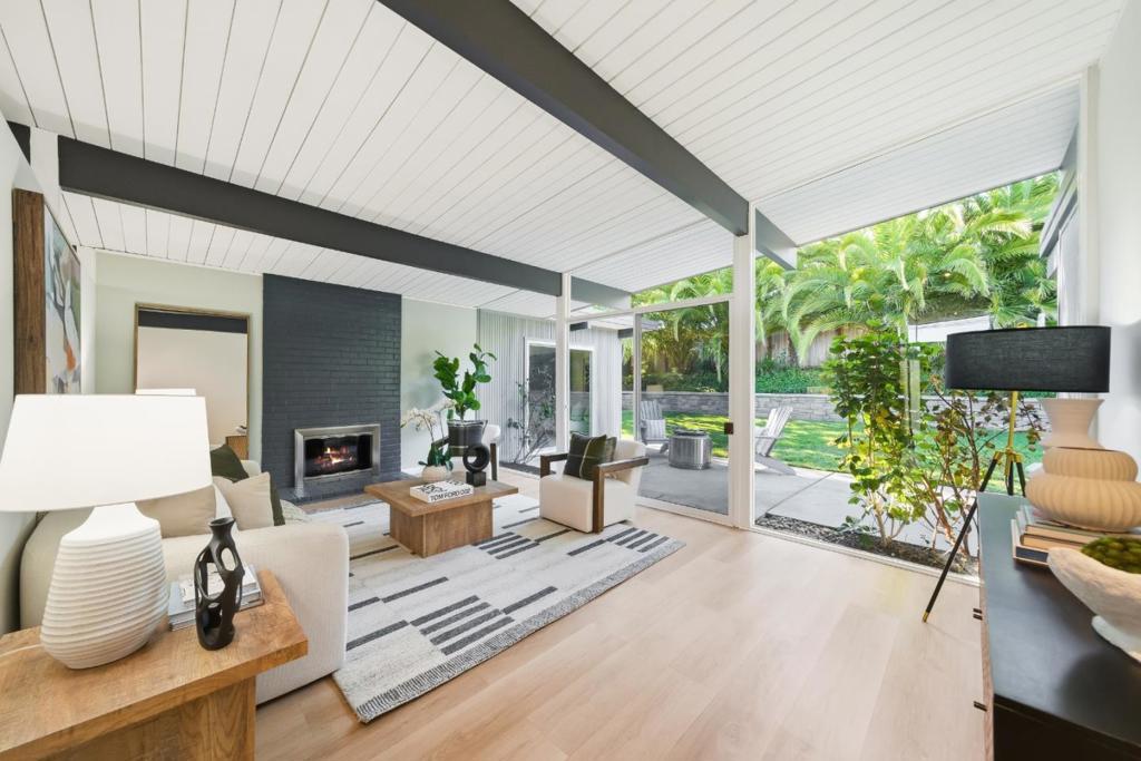 Photo of Listing #ML82030158