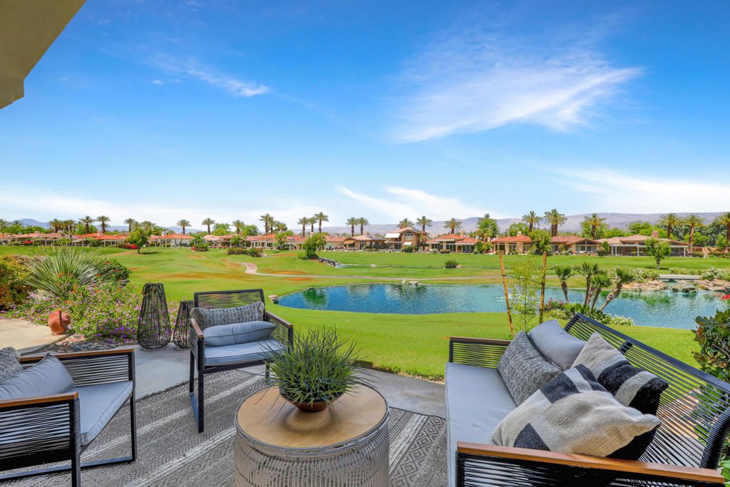 502 Desert Holly Drive, Palm Desert