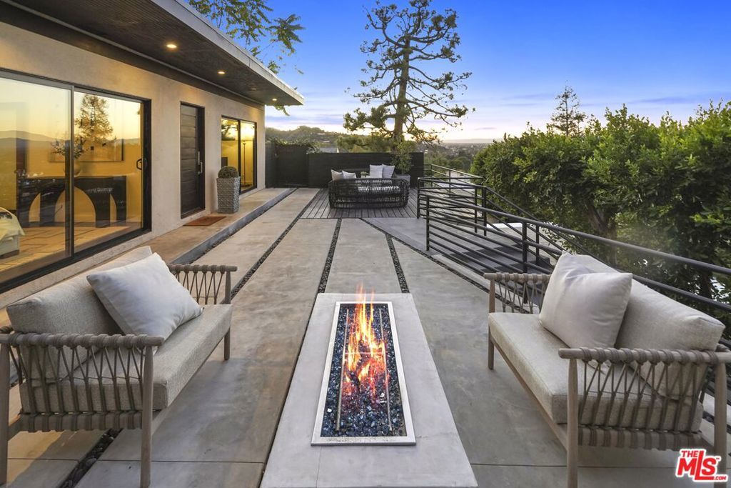 Photo of Listing #25631457