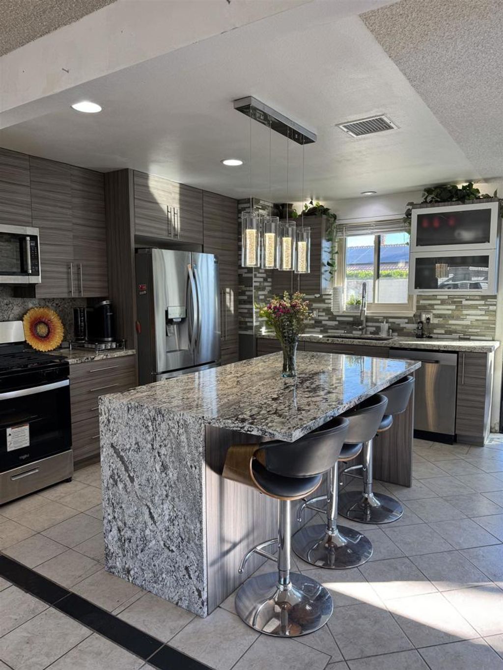 2940 N Cypress Rd, Palm Springs