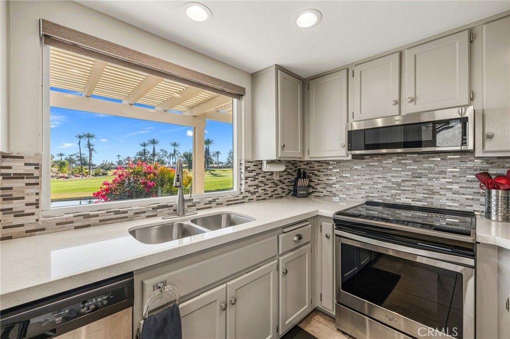 41650 Kansas, Palm Desert