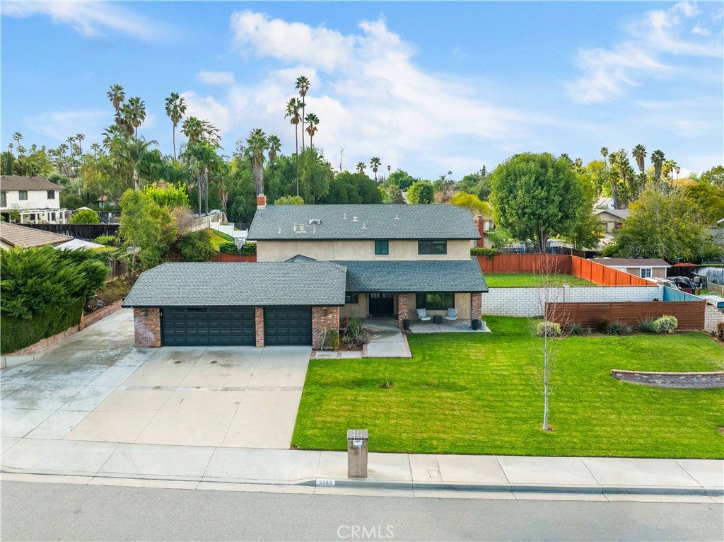 Photo of Listing #IV26000921