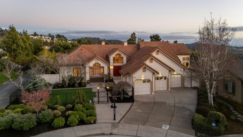 Photo of Listing #41120365