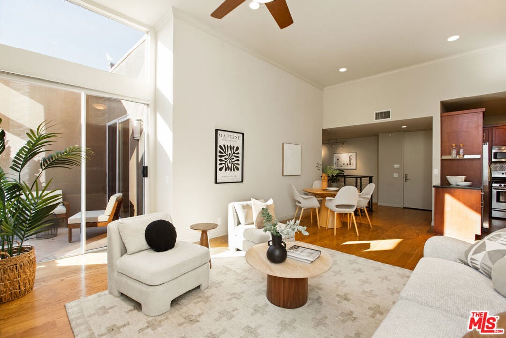 Photo of Listing #26635241