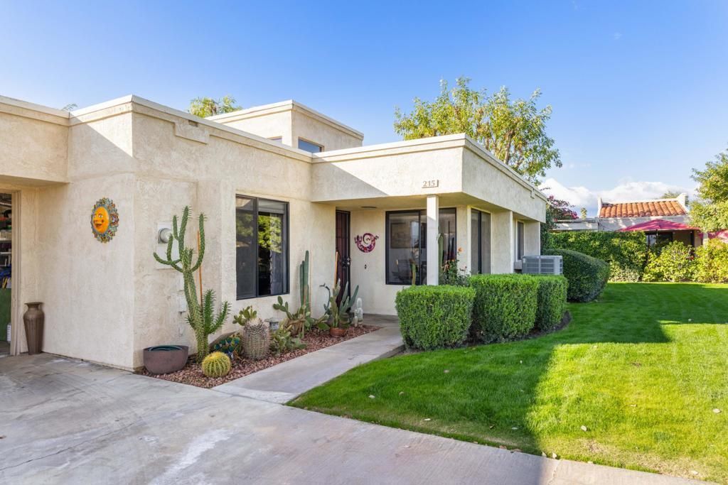 215 Via Reneca, Palm Desert