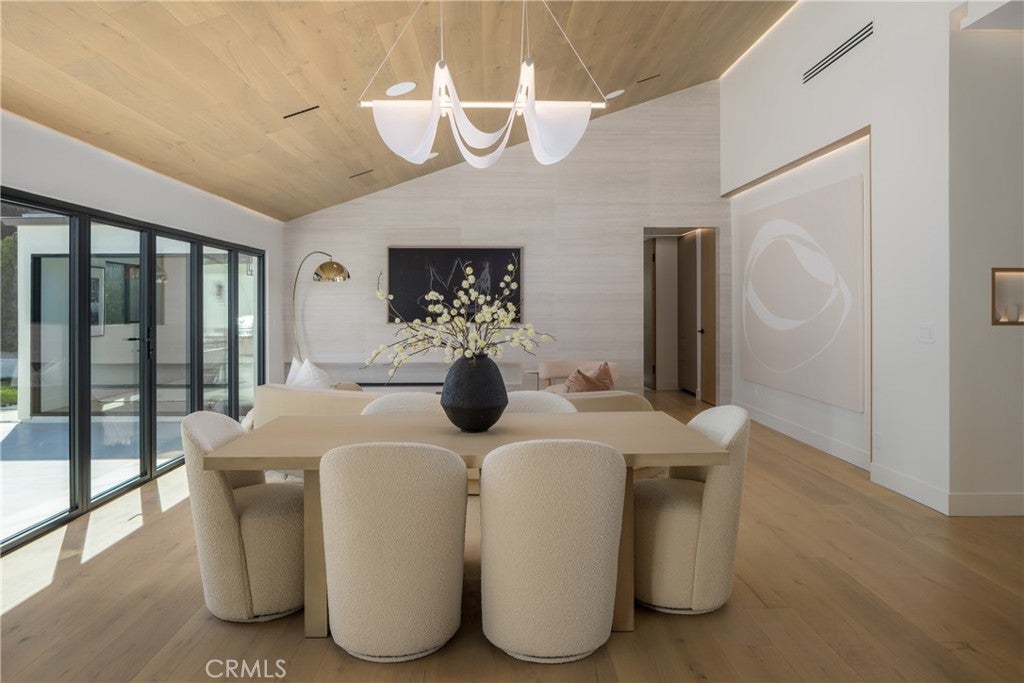 Photo of Listing #SW26005895