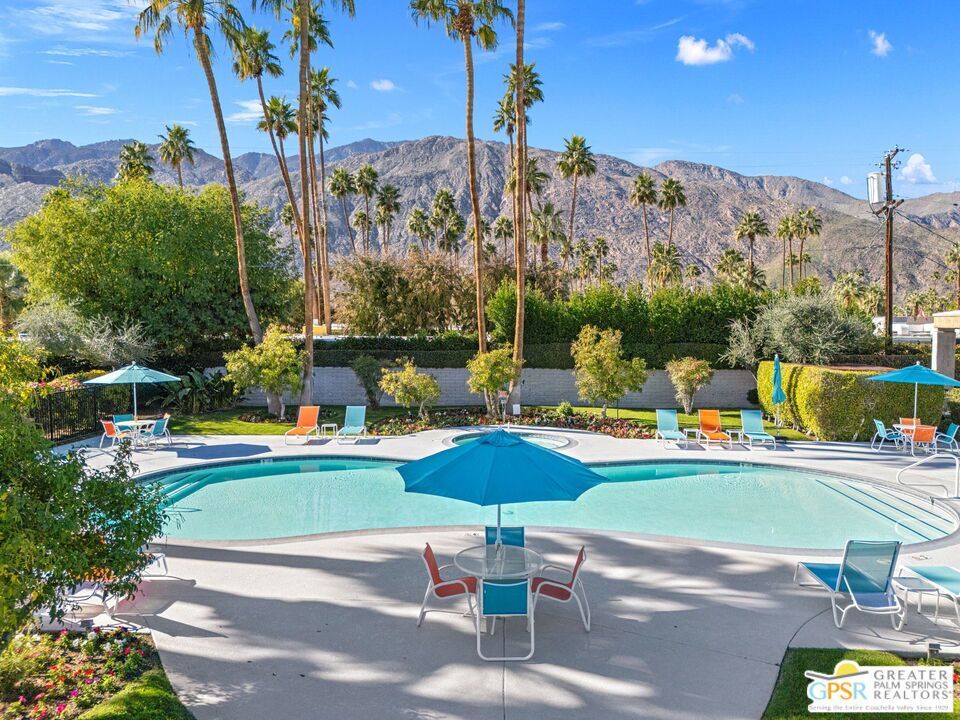 1111 E Ramon Road # 37, Palm Springs