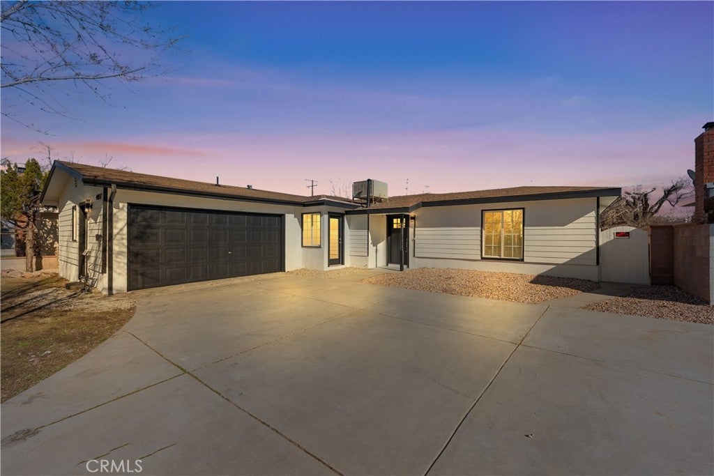 Photo of Listing #SR25280775