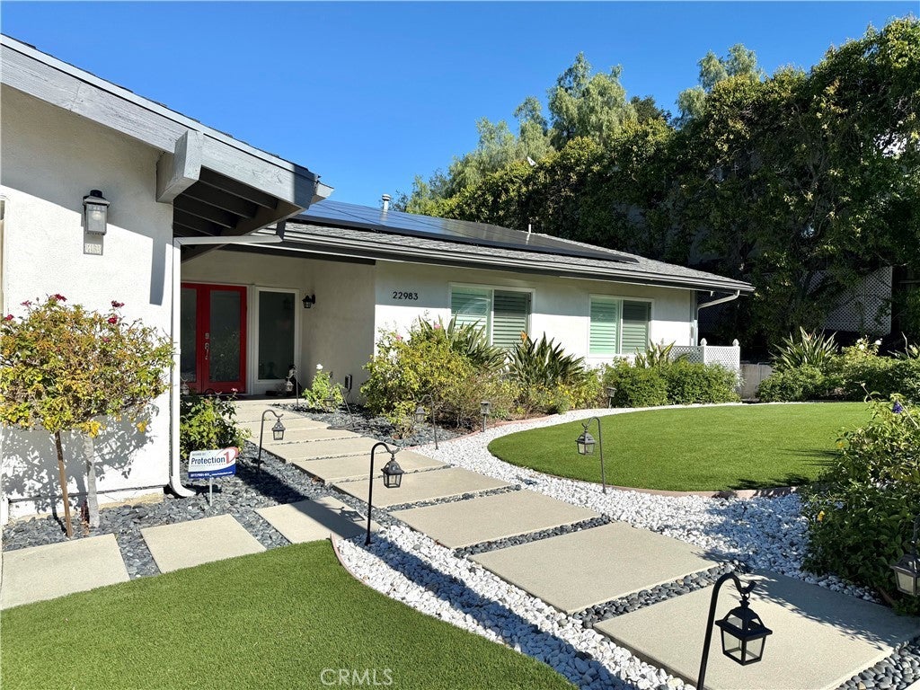 Photo of Listing #SR26008839