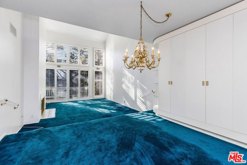 Photo of Listing #26637831