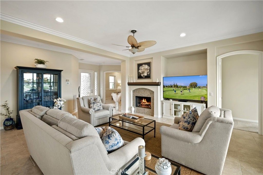 81811 Prism, La Quinta