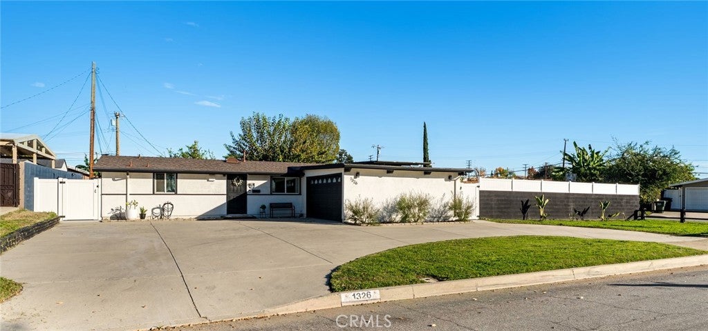 Photo of Listing #DW26008358