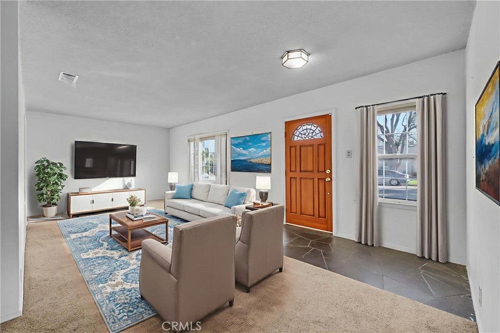 Photo of Listing #PW26009934