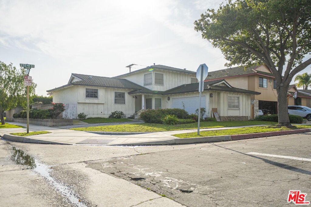 Photo of Listing #25630123