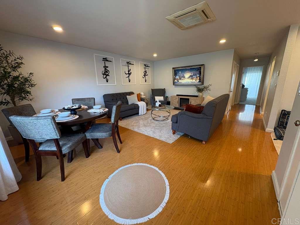 Photo of Listing #PTP2600401