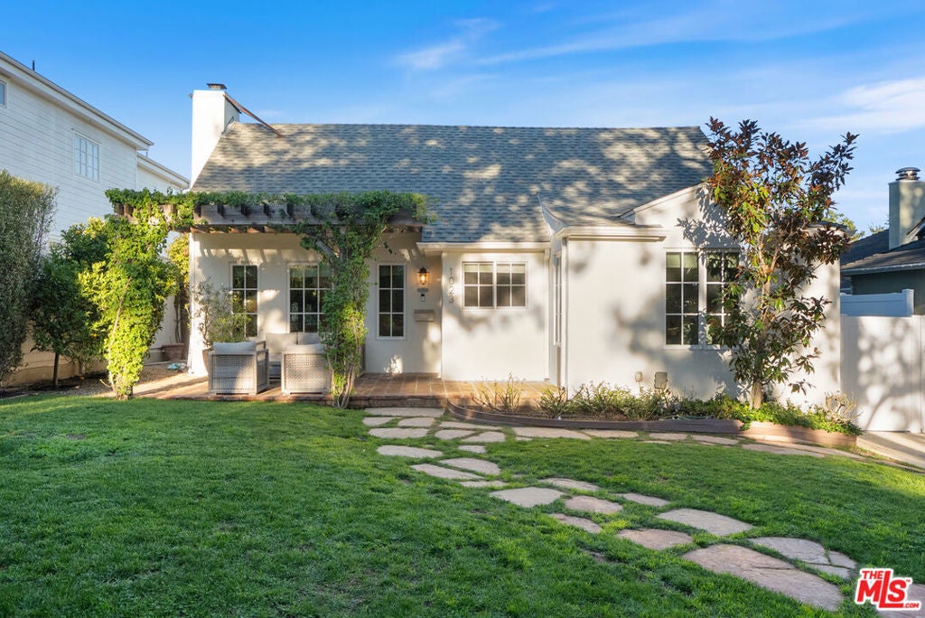 Photo of Listing #26637629