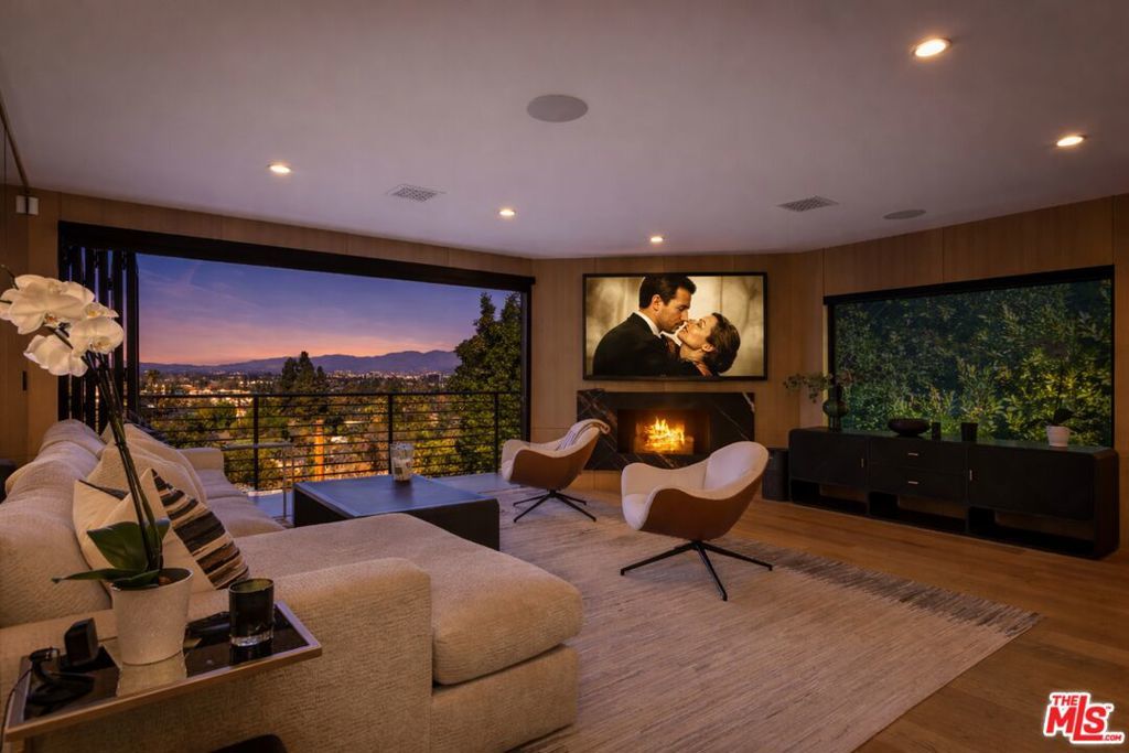 Photo of Listing #26639267