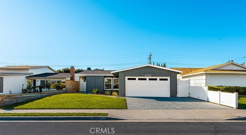 Photo of Listing #PW26011927