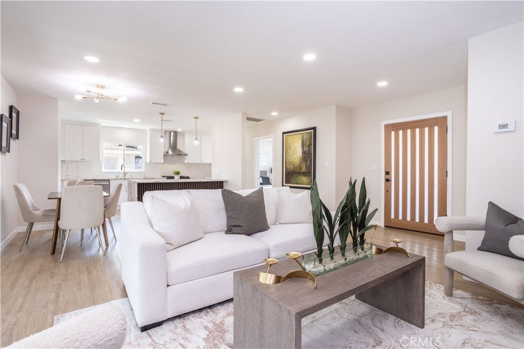 Photo of Listing #SR26012450