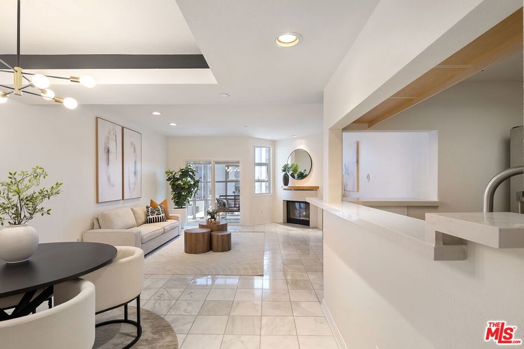 Photo of Listing #26639845