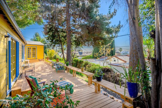 3864 Clayton Avenue, Los Angeles