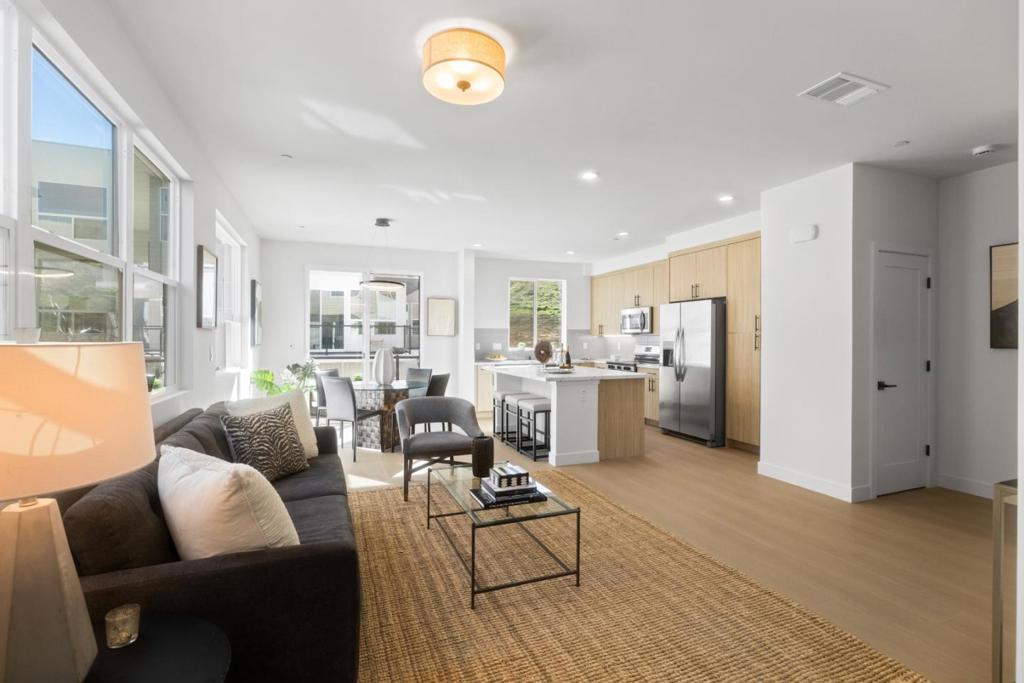 Photo of Listing #ML82031817