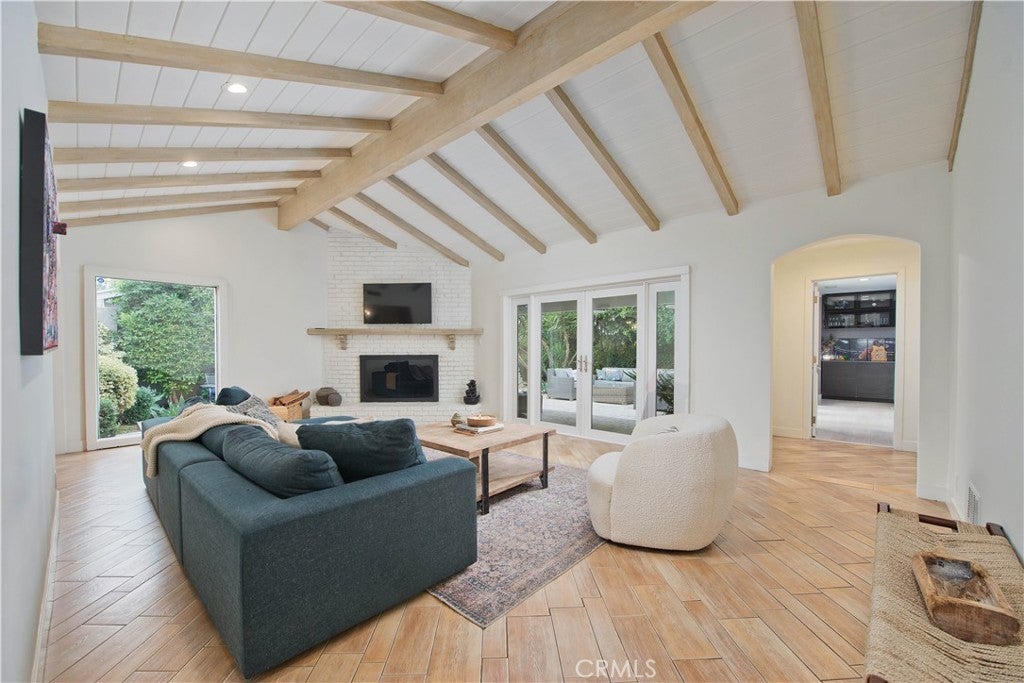 Photo of Listing #SR26014026