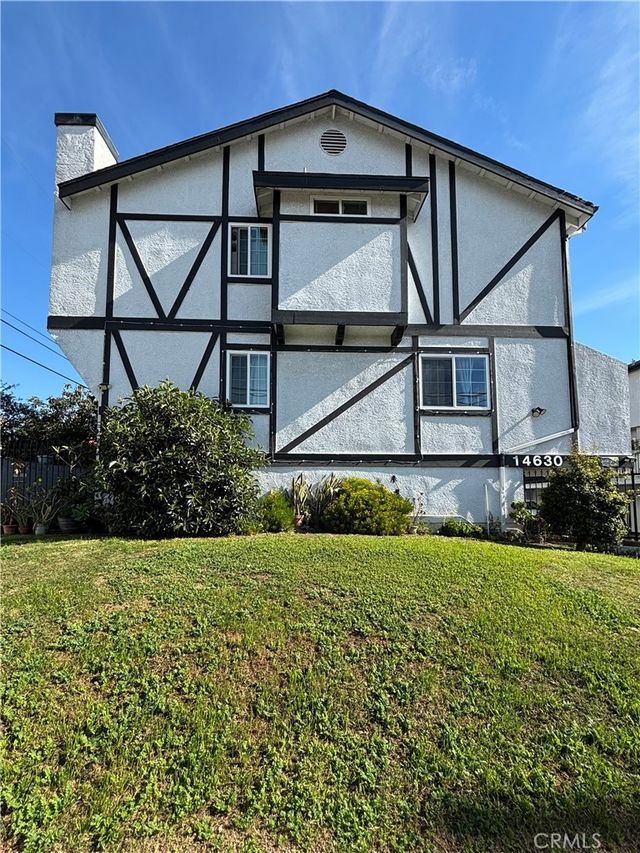14630 Halldale 2, Gardena.