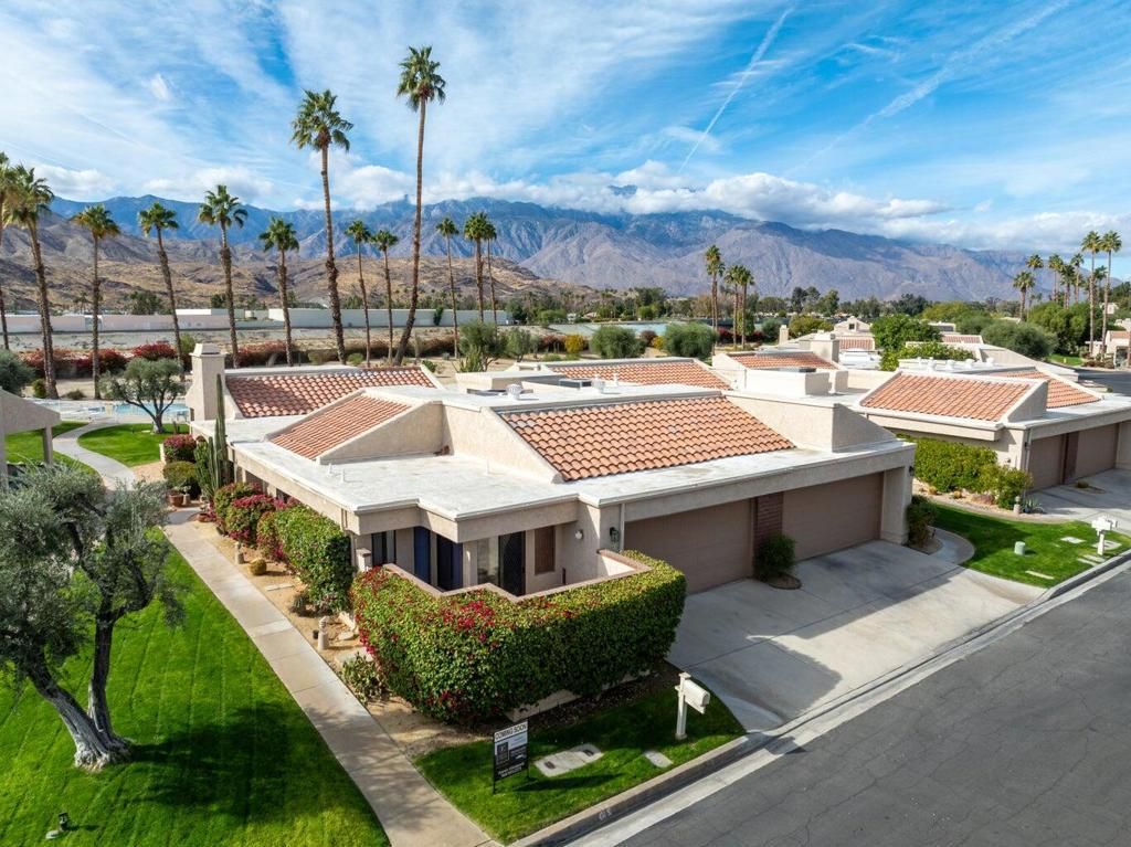 35801 Paseo Circulo W, Cathedral City