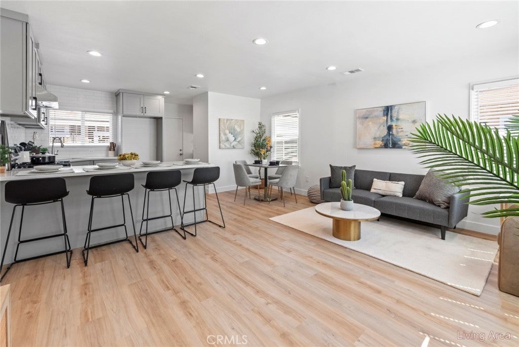 Photo of Listing #OC25250021