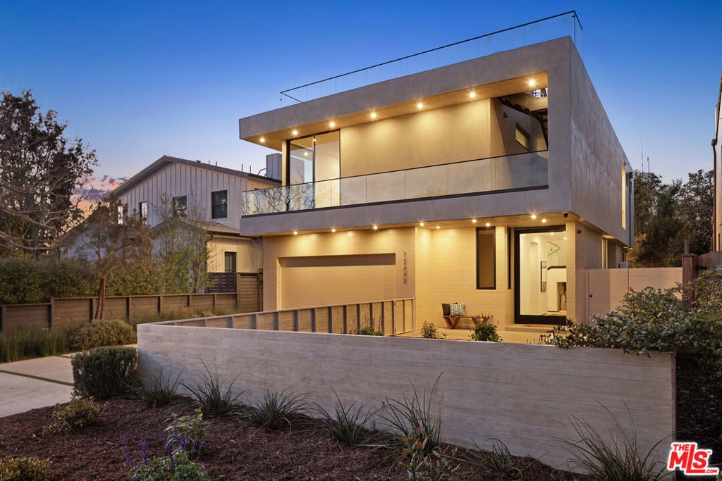 Photo of Listing #26641999