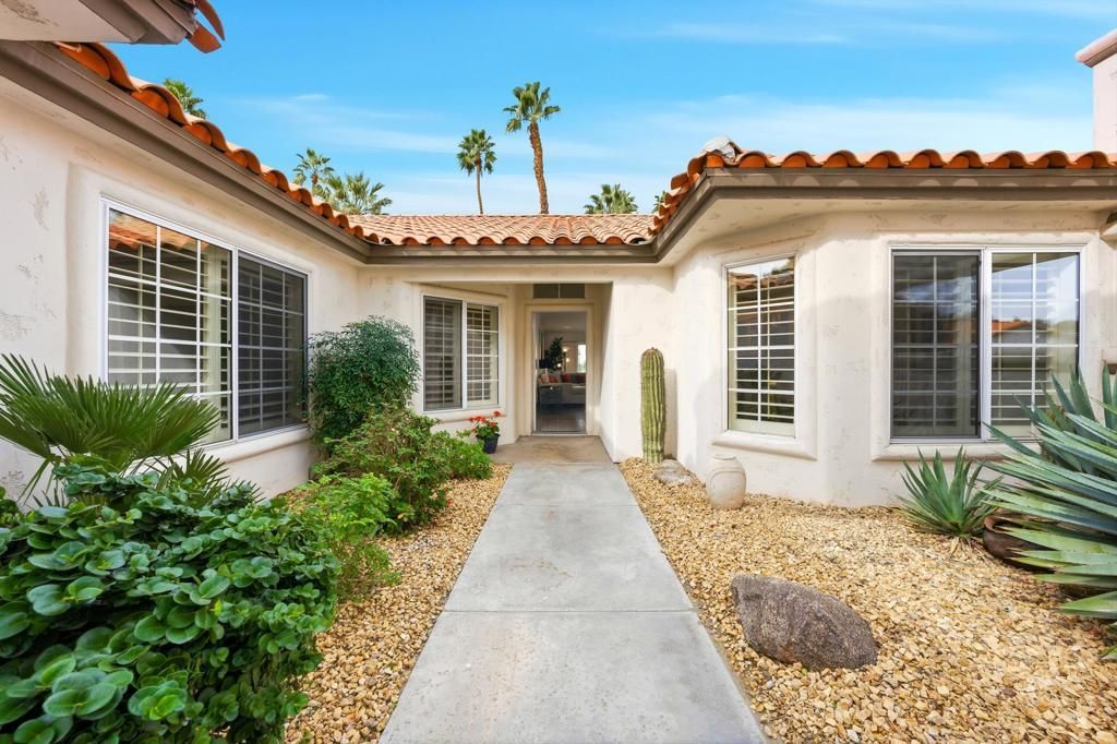 157 Desert Falls Drive E, Palm Desert