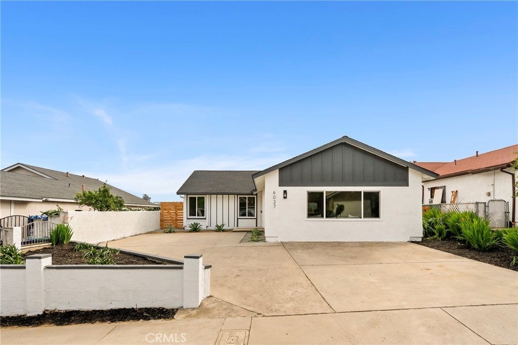 Photo of Listing #OC26016405