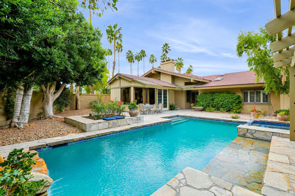 409 Bouquet Canyon Drive, Palm Desert