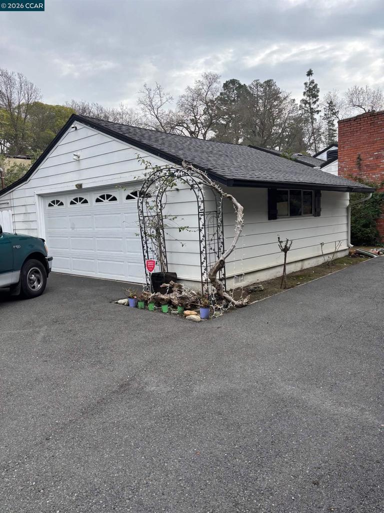 Photo of Listing #41122180