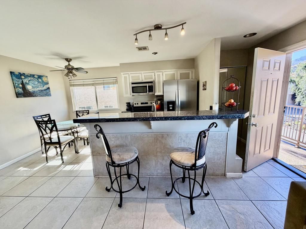 46943 Highway 74 # 4, Palm Desert