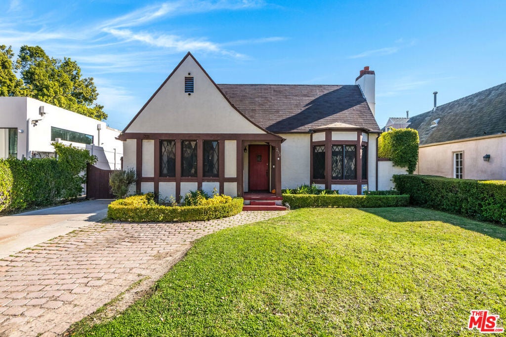 Photo of Listing #26644329