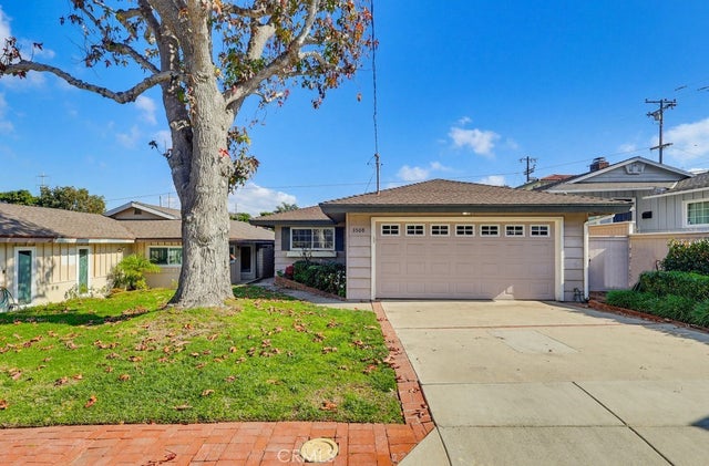 3508 Maple, Manhattan Beach.