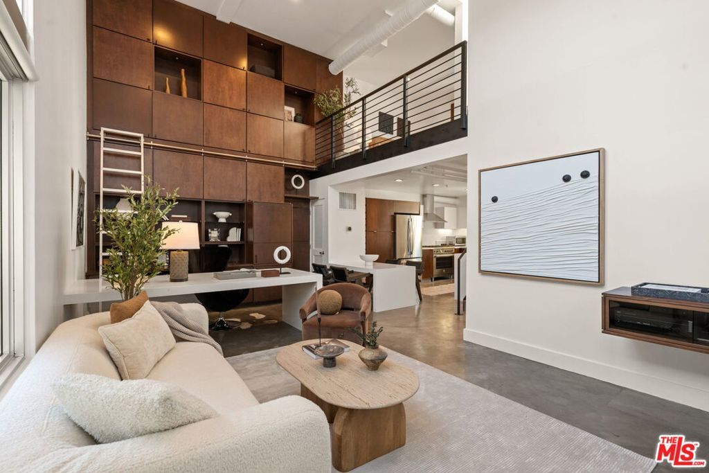 Photo of Listing #26644715