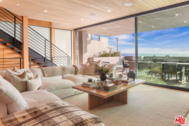 4016 The Strand, Manhattan Beach.