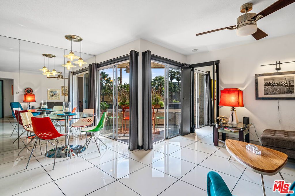 1550 S Camino Real # 221, Palm Springs