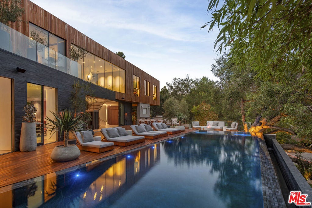 Photo of Listing #26644159