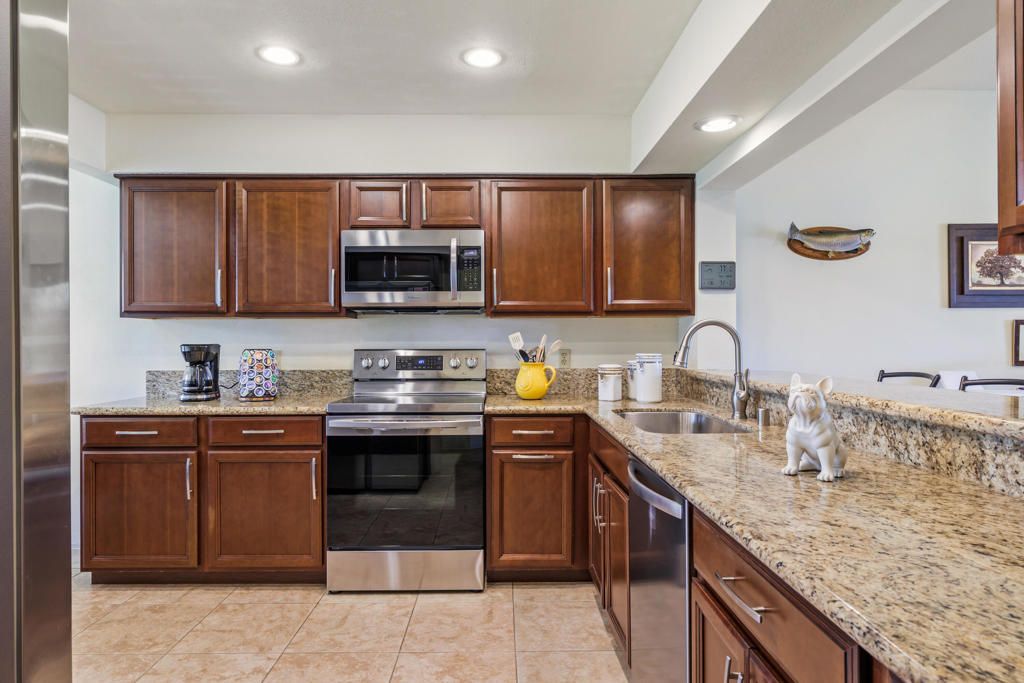 512 Desert Falls Drive N, Palm Desert