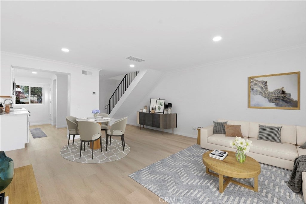 Photo of Listing #IG26025299