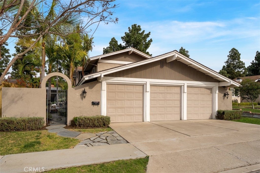 Photo of Listing #OC26025443