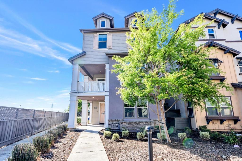 Photo of Listing #ML82033650