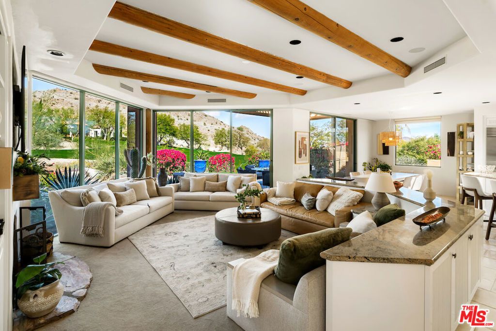 136 Netas Drive, Palm Desert