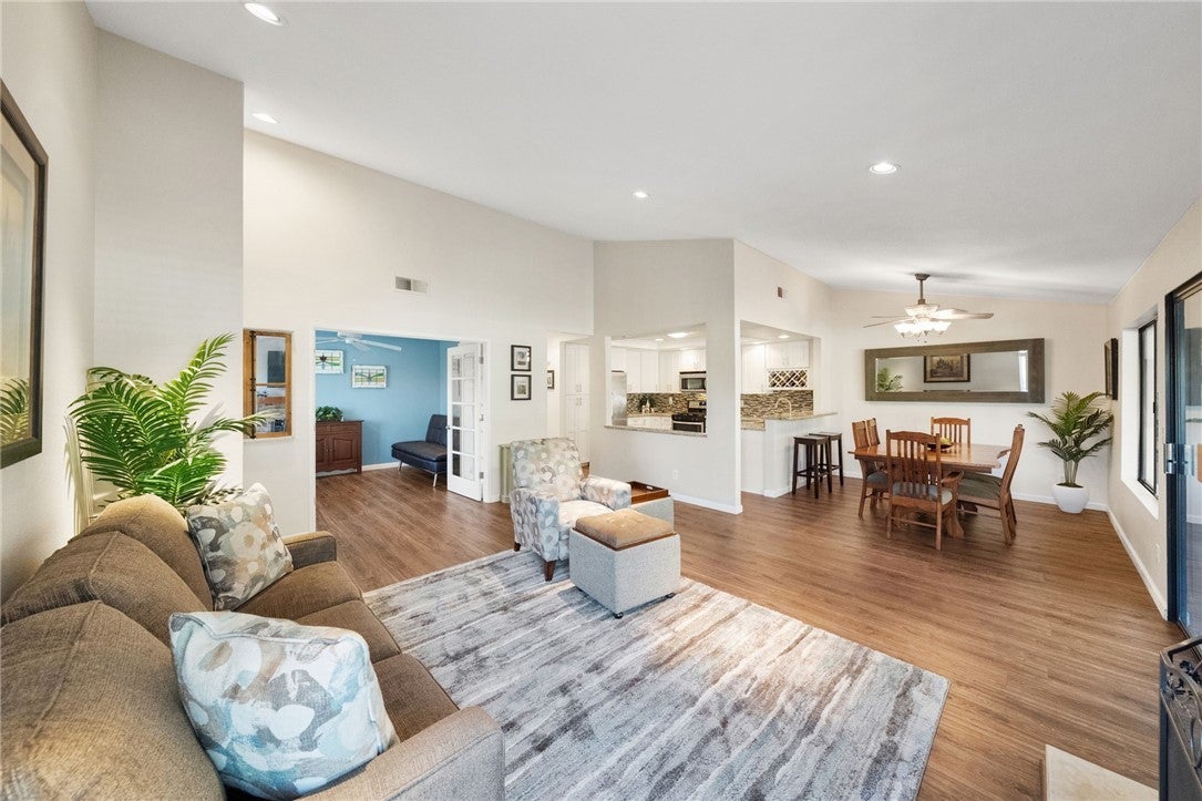 Photo of Listing #SW26025297